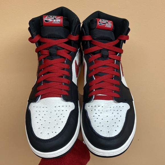 Air Jordan 1 Retro OG High Sports Illustrated “A Star Is Born” - Picture 3 of 17